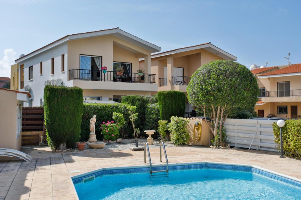 The Marilouize Apartment بييا المظهر الخارجي الصورة